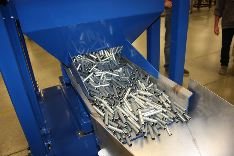 Bulk-parts-hopper-vibratory-parts-feeder