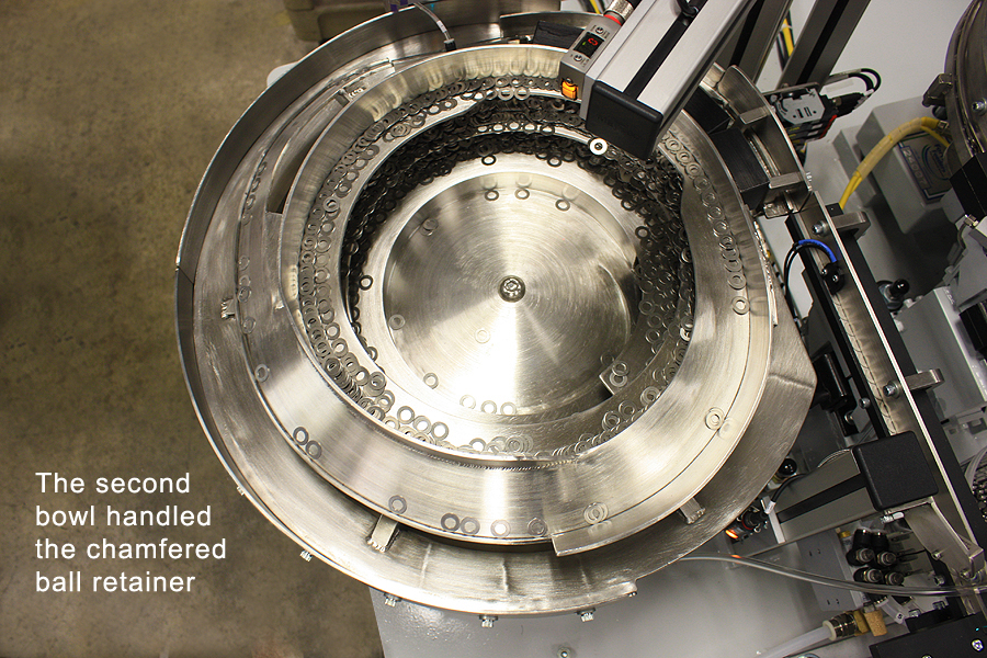 vibratory-parts-feeder